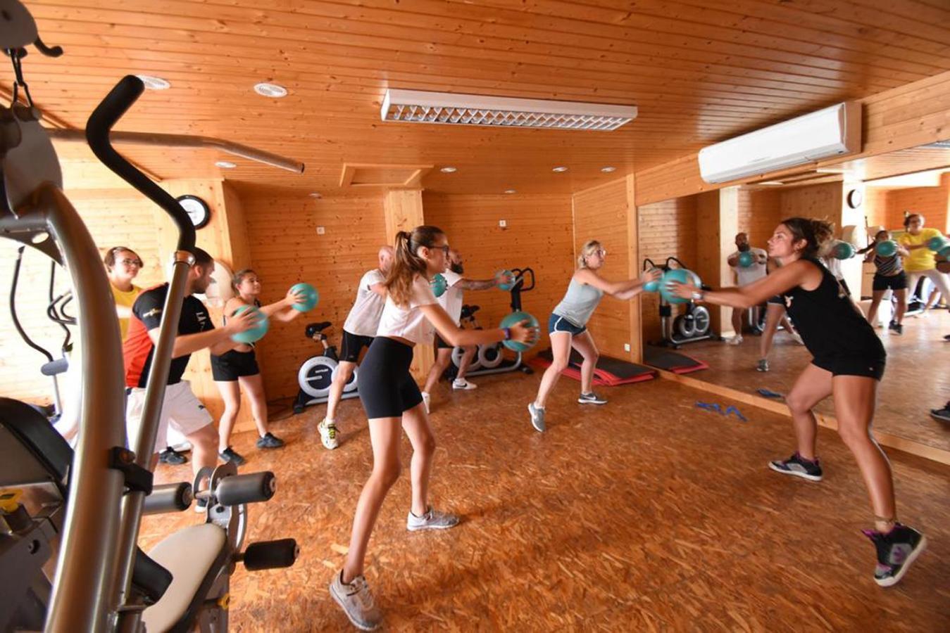 Vias-Plage Camping Les Salisses Quality Holidays Zewnętrze zdjęcie